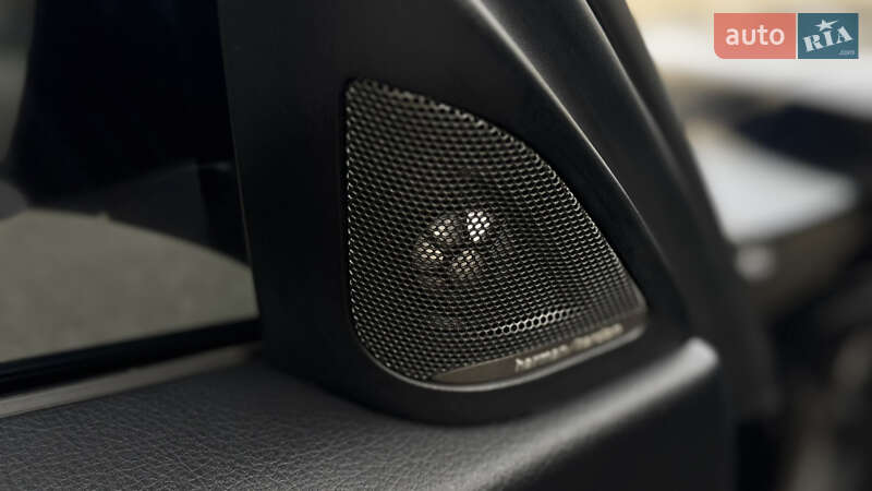 Седан BMW 3 Series 2015 в Николаеве