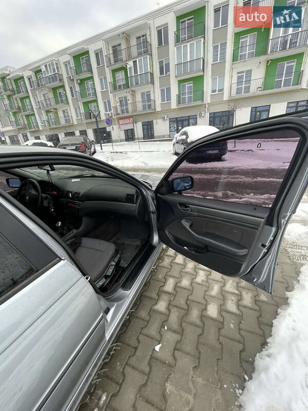 Седан BMW 3 Series 2004 в Львове