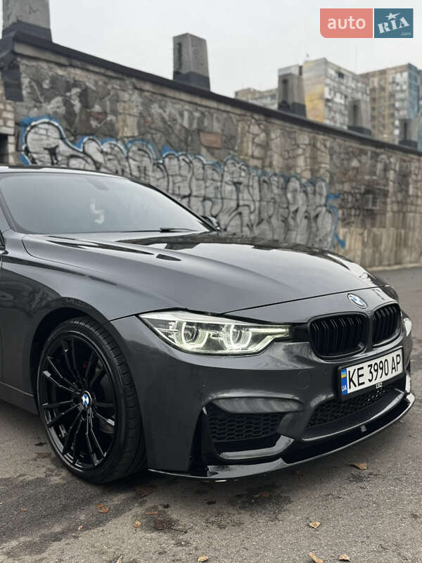 Седан BMW 3 Series 2015 в Днепре