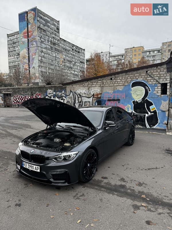 Седан BMW 3 Series 2015 в Днепре
