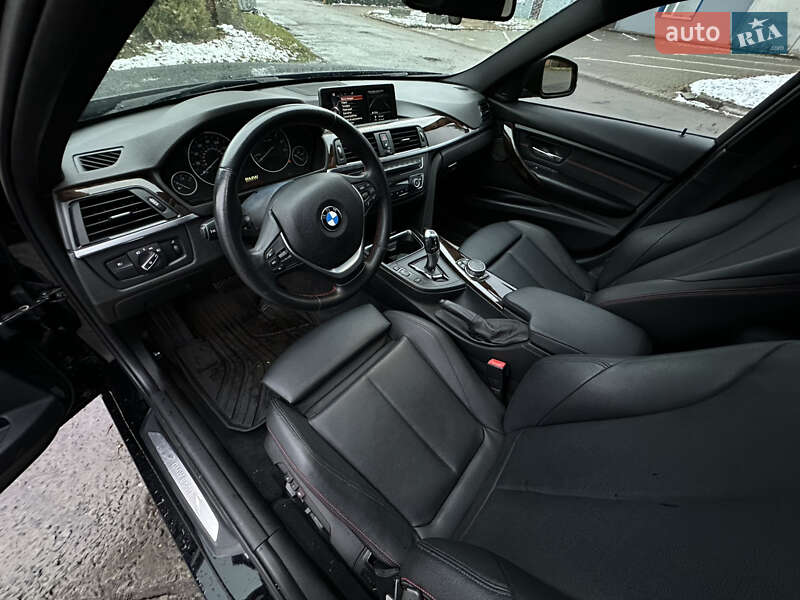 Седан BMW 3 Series 2015 в Луцьку
