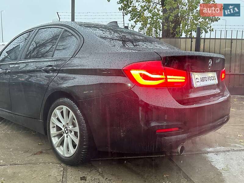 Седан BMW 3 Series 2016 в Киеве