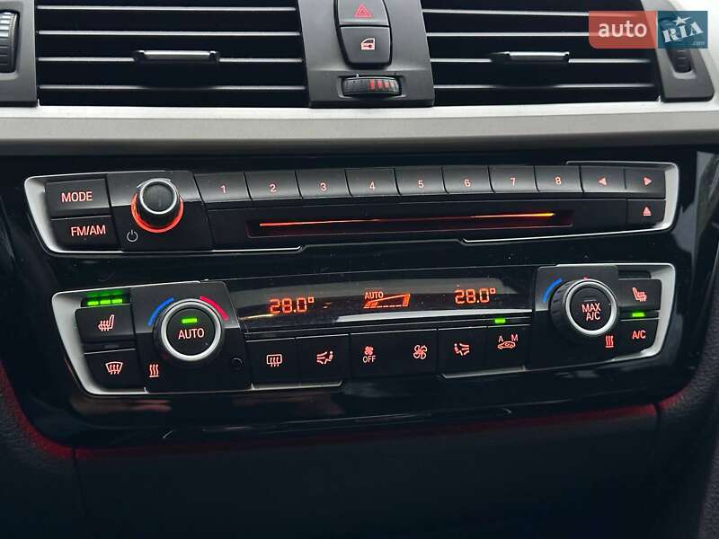 Седан BMW 3 Series 2016 в Киеве