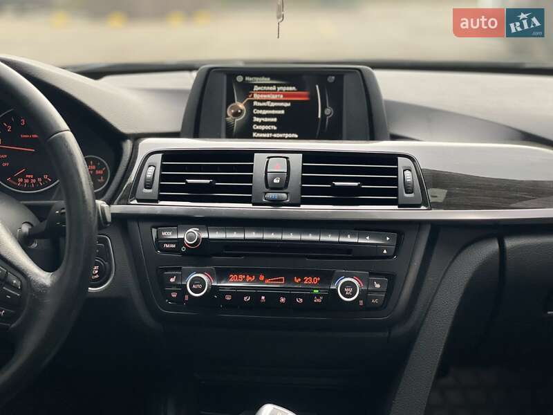 Седан BMW 3 Series 2014 в Днепре