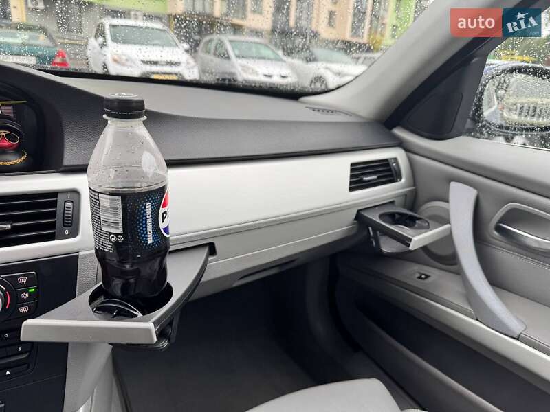 Седан BMW 3 Series 2007 в Виннице