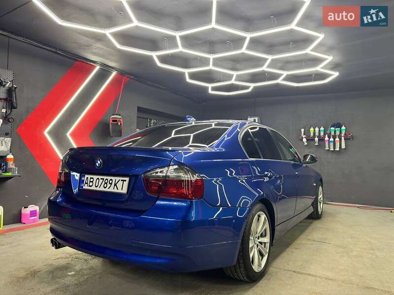 Седан BMW 3 Series 2007 в Виннице
