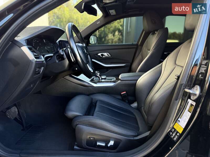 Седан BMW 3 Series 2021 в Львове