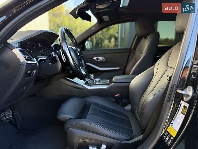 Седан BMW 3 Series 2021 в Львове