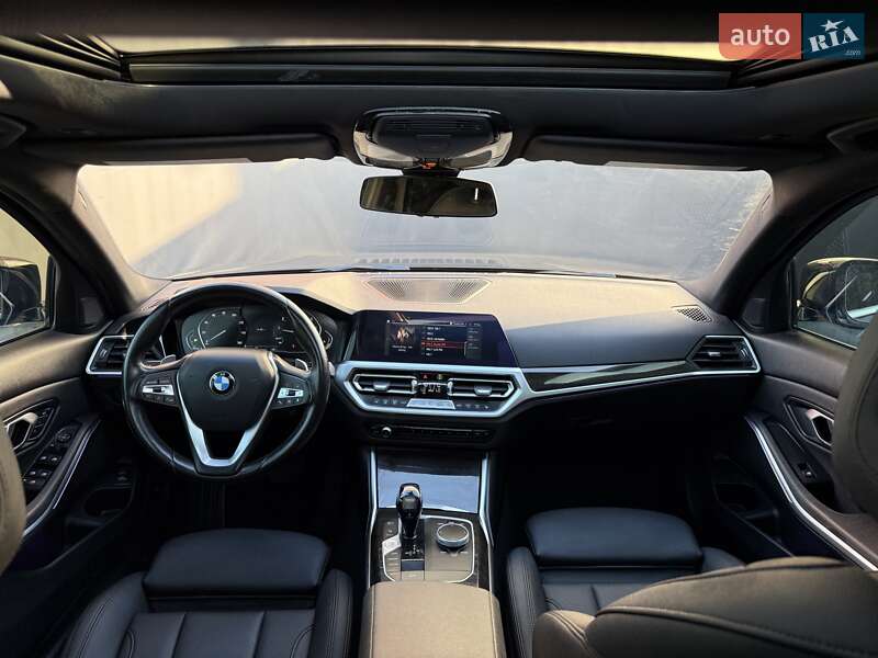 Седан BMW 3 Series 2021 в Львове