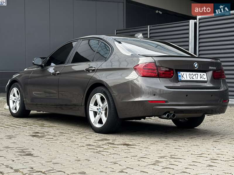 Седан BMW 3 Series 2013 в Киеве