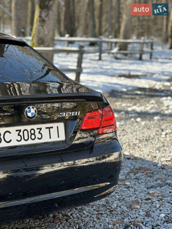 Купе BMW 3 Series 2010 в Львове фото 13 Купе BMW 3 Series 2010 в Львове
