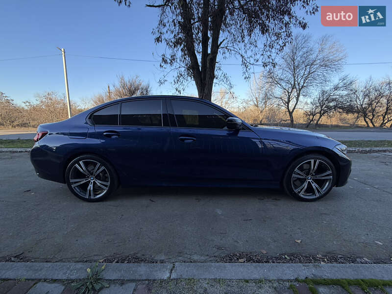 Седан BMW 3 Series 2019 в Кременчуге