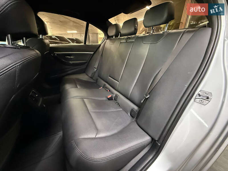 Седан BMW 3 Series 2018 в Одессе фото 3 Седан BMW 3 Series 2018 в Одессе