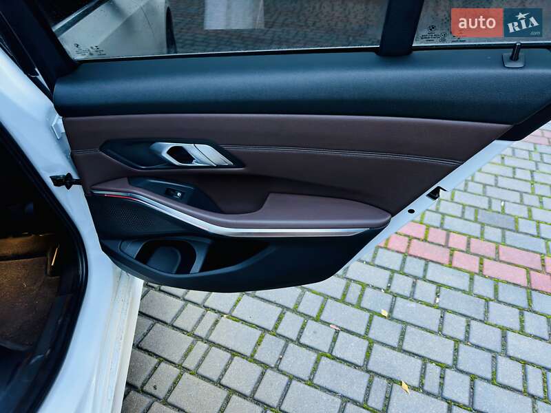 Седан BMW 3 Series 2019 в Луцке