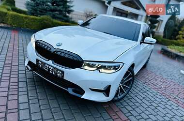 Седан BMW 3 Series 2019 в Луцке