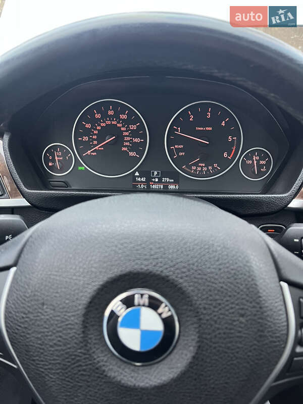 Седан BMW 3 Series 2013 в Новояворівську