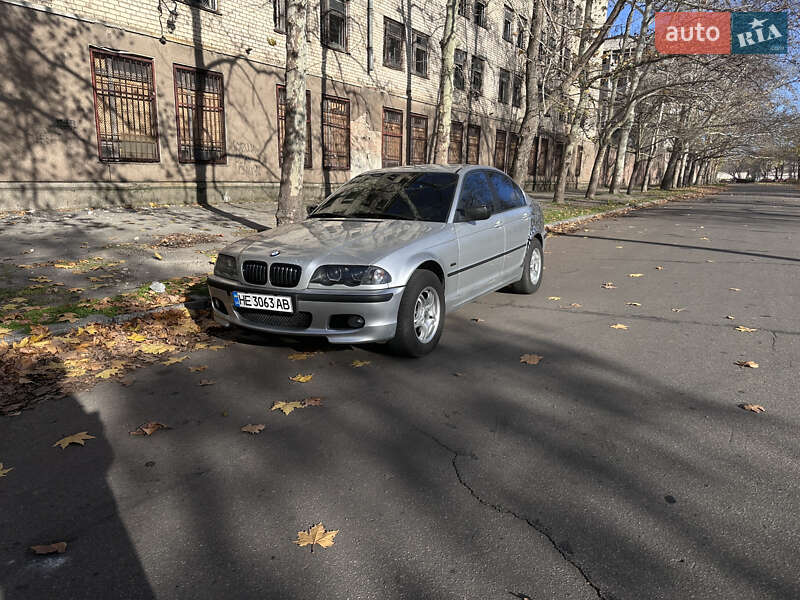 Седан BMW 3 Series 1999 в Миколаєві