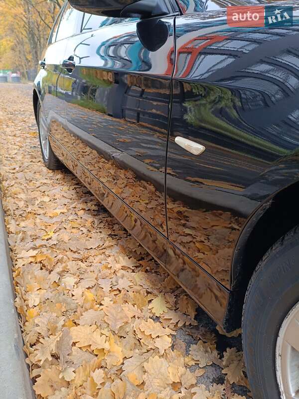 Седан BMW 3 Series 2007 в Чернигове