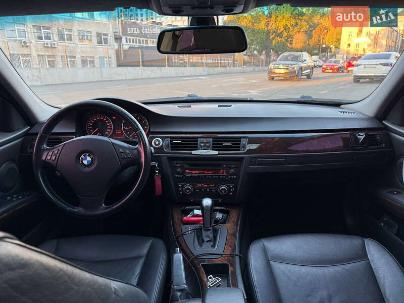 Седан BMW 3 Series 2006 в Киеве