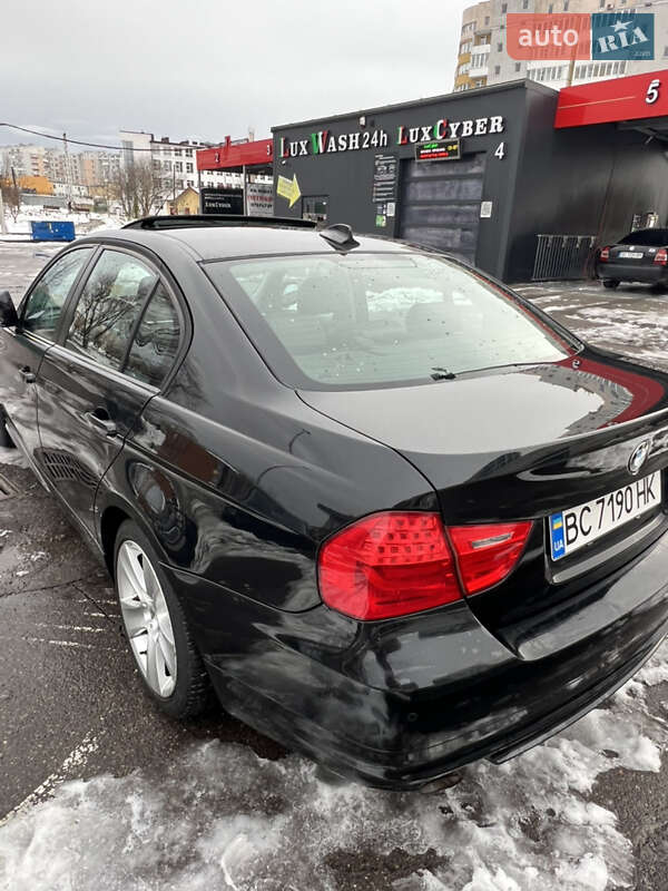 Седан BMW 3 Series 2010 в Львове фото 9 Седан BMW 3 Series 2010 в Львове