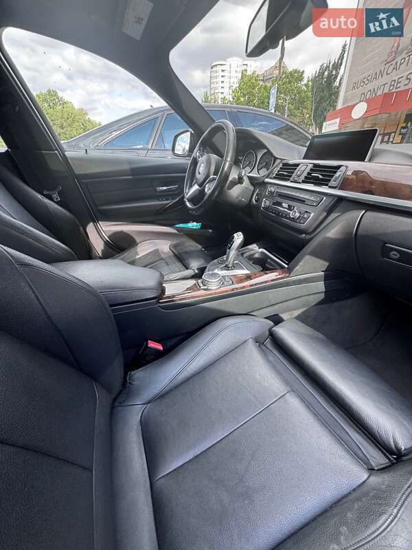 Седан BMW 3 Series 2015 в Николаеве