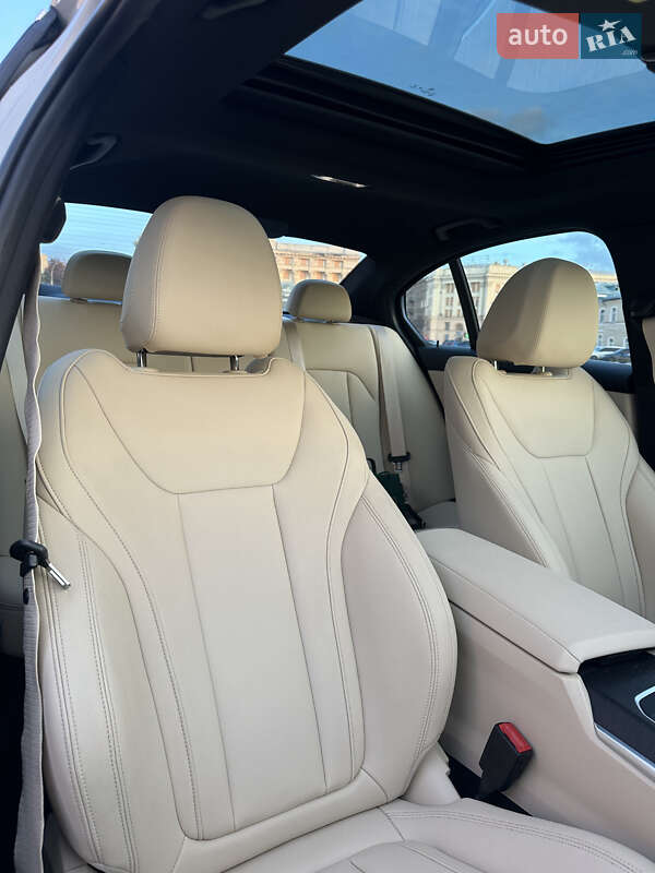 Седан BMW 3 Series 2021 в Харькове