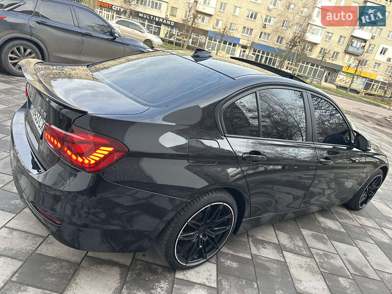 Седан BMW 3 Series 2014 в Бердичеве