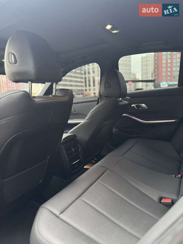 Седан BMW 3 Series 2020 в Киеве