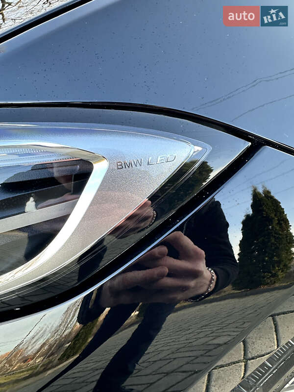 Седан BMW 3 Series 2022 в Києві