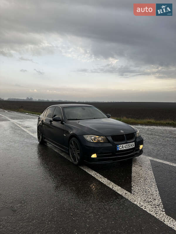 Седан BMW 3 Series 2005 в Черкассах