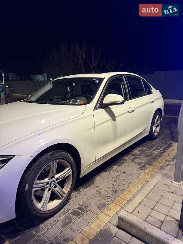 Седан BMW 3 Series 2013 в Днепре