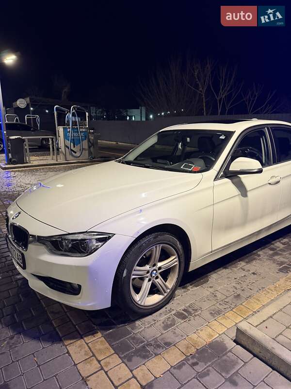 Седан BMW 3 Series 2013 в Днепре