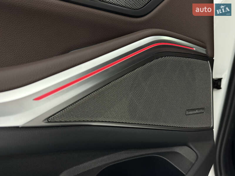 Седан BMW 3 Series 2020 в Одессе