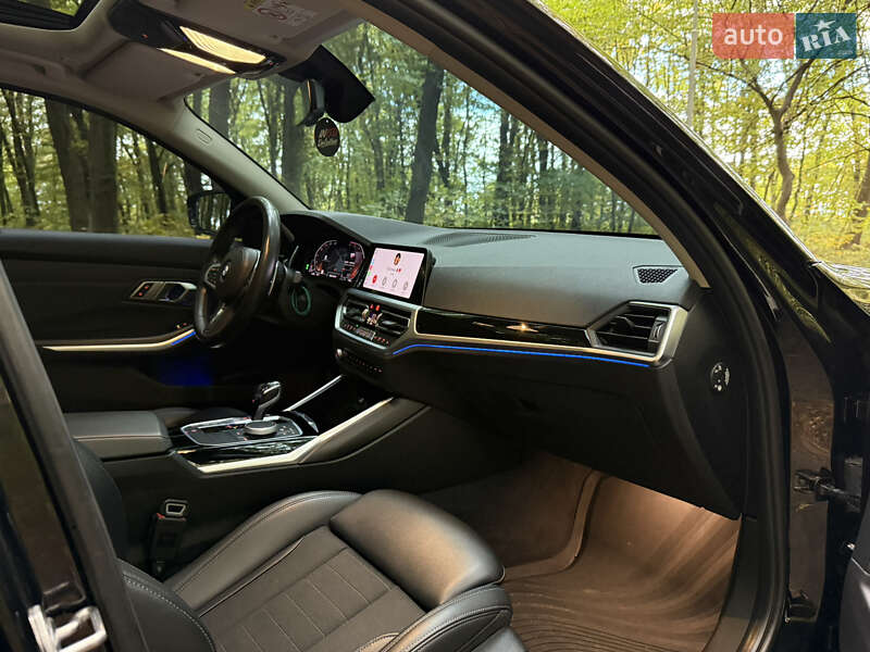 Седан BMW 3 Series 2019 в Тернополе