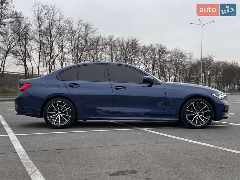 Седан BMW 3 Series 2021 в Днепре