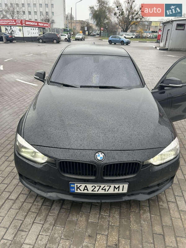 Универсал BMW 3 Series 2016 в Киеве