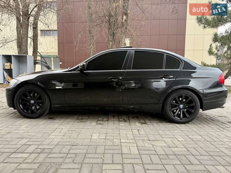 Седан BMW 3 Series 2011 в Днепре