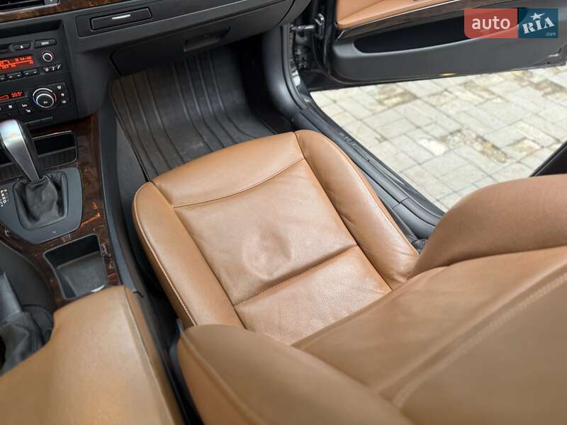 Седан BMW 3 Series 2011 в Днепре