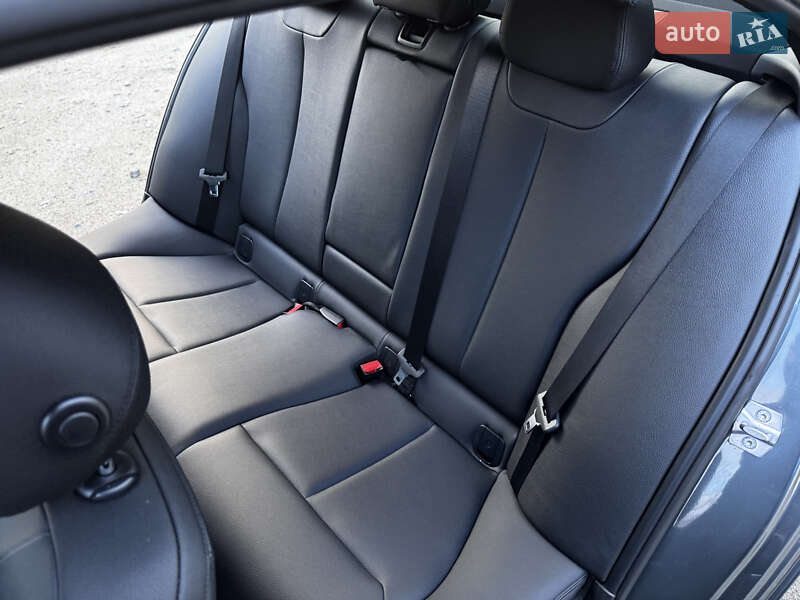 Седан BMW 3 Series 2014 в Виннице фото 101 Седан BMW 3 Series 2014 в Виннице