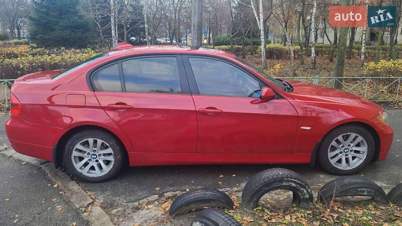 Седан BMW 3 Series 2006 в Киеве