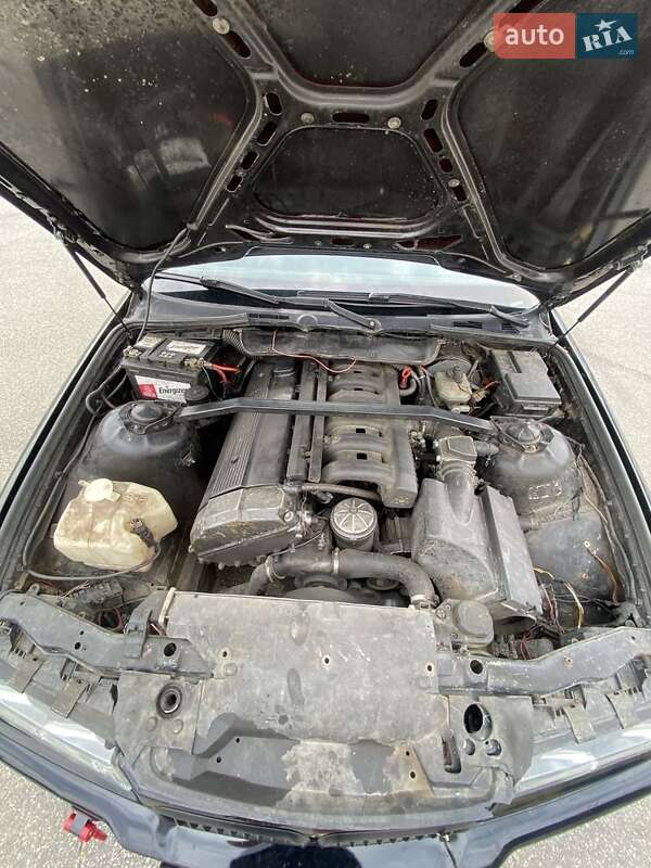 Седан BMW 3 Series 1991 в Харькове