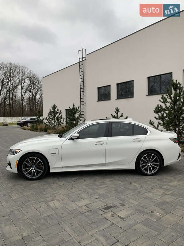 Седан BMW 3 Series 2022 в Луцке фото 6 Седан BMW 3 Series 2022 в Луцке