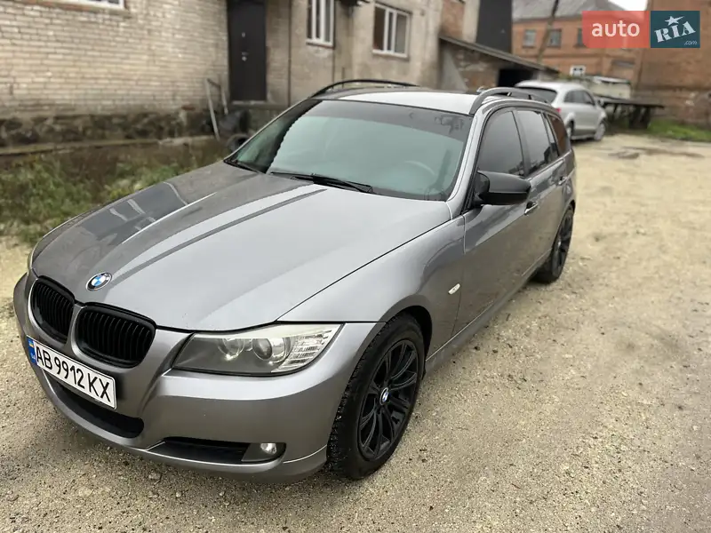 BMW 3 Series 2010