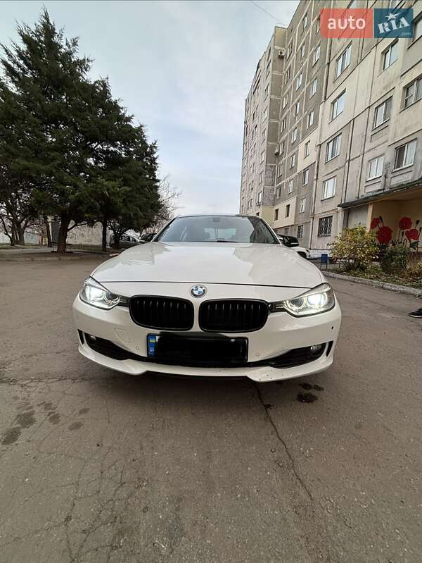 Седан BMW 3 Series 2013 в Полтаве