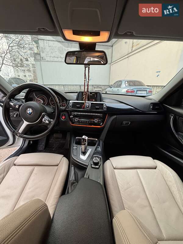 Седан BMW 3 Series 2013 в Полтаве