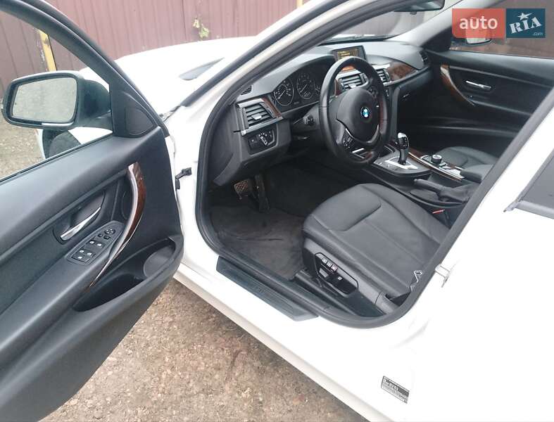 Седан BMW 3 Series 2015 в Киеве