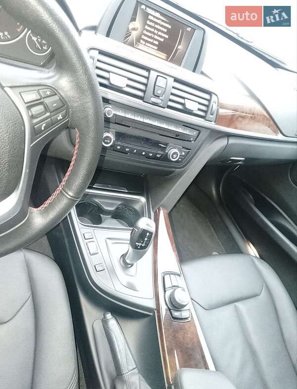 Седан BMW 3 Series 2015 в Киеве