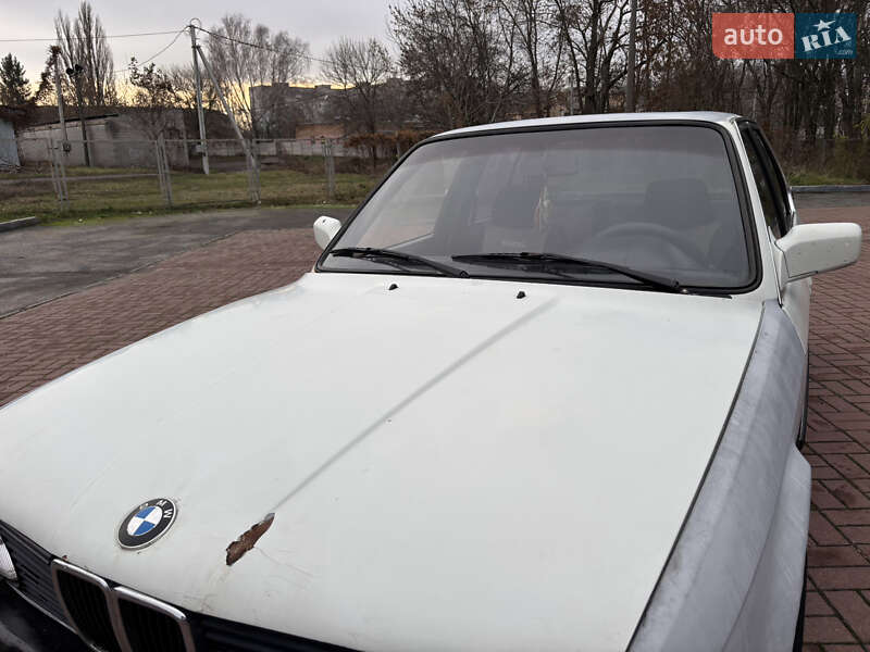 Седан BMW 3 Series 1986 в Знаменке