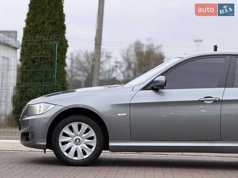 Универсал BMW 3 Series 2010 в Киеве