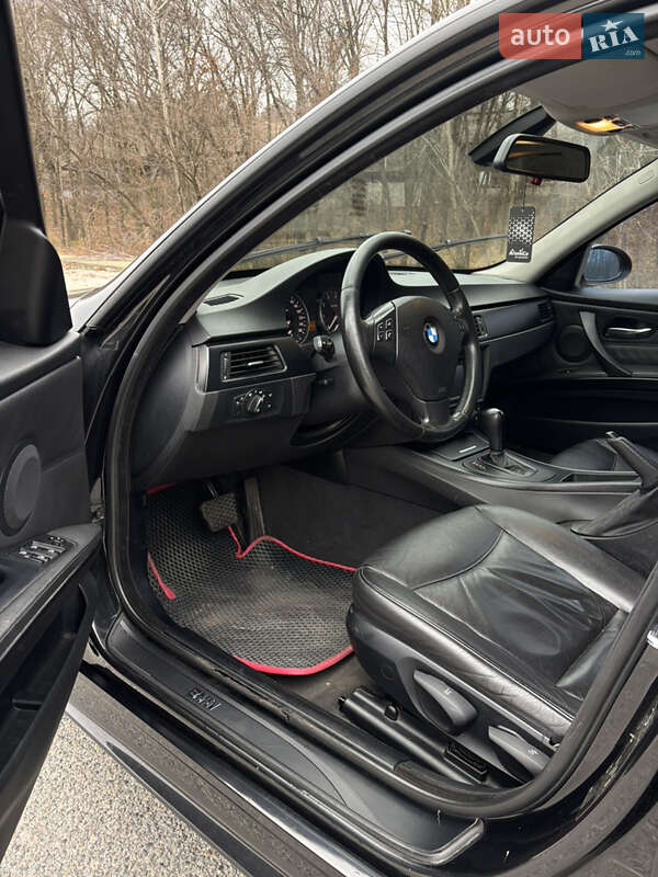Седан BMW 3 Series 2005 в Днепре